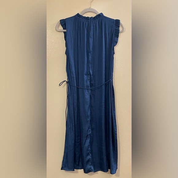 BANANA REPUBLIC Sleeveless Soft Satin Ruffled Dress in Indigo Fog Blue - Picture 3 of 5